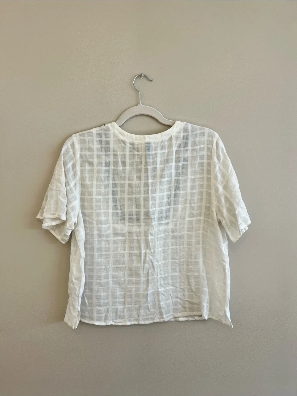 Universal Thread Embroidered Top - Picture 5 of 6
